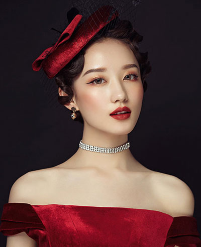 复古风情红唇新娘